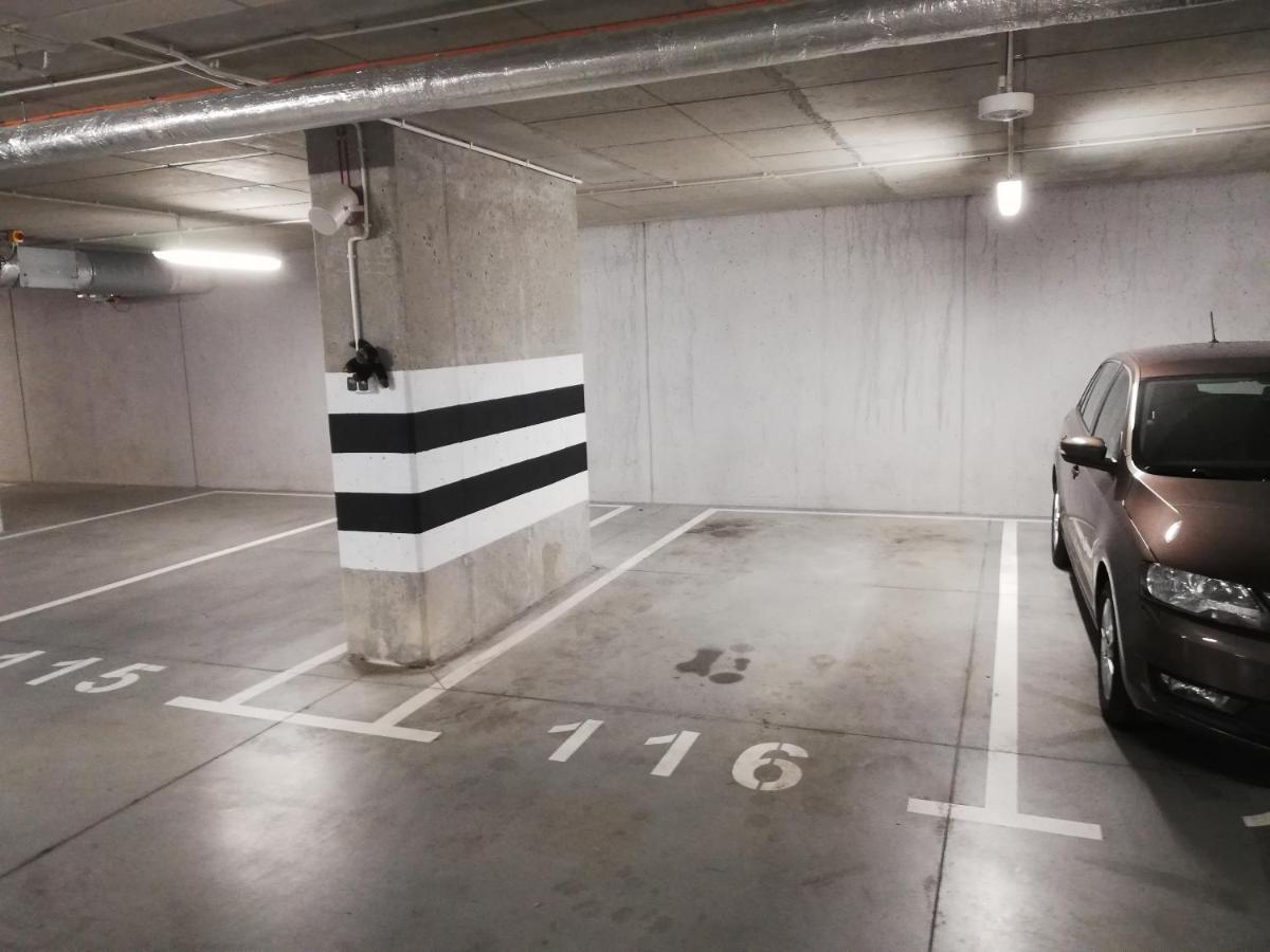 Apartment Efaga Modern Tower Gdynia With Private Parking Space Exterior foto