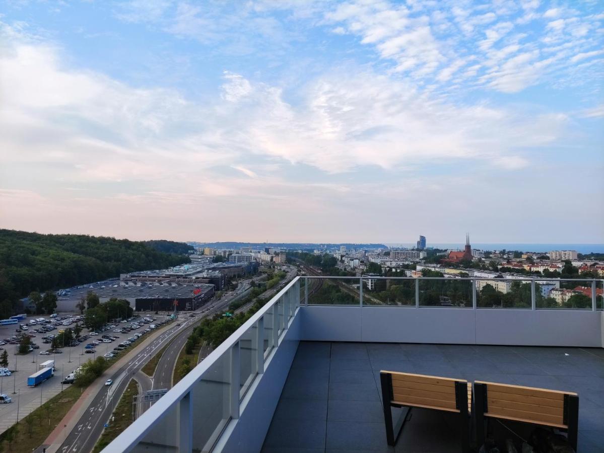 Apartment Efaga Modern Tower Gdynia With Private Parking Space Exterior foto